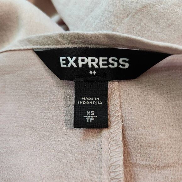Express Pink Camisole with Twist Detail Size XS Express Ballet Pink Tank Top - Picture 8 of 9